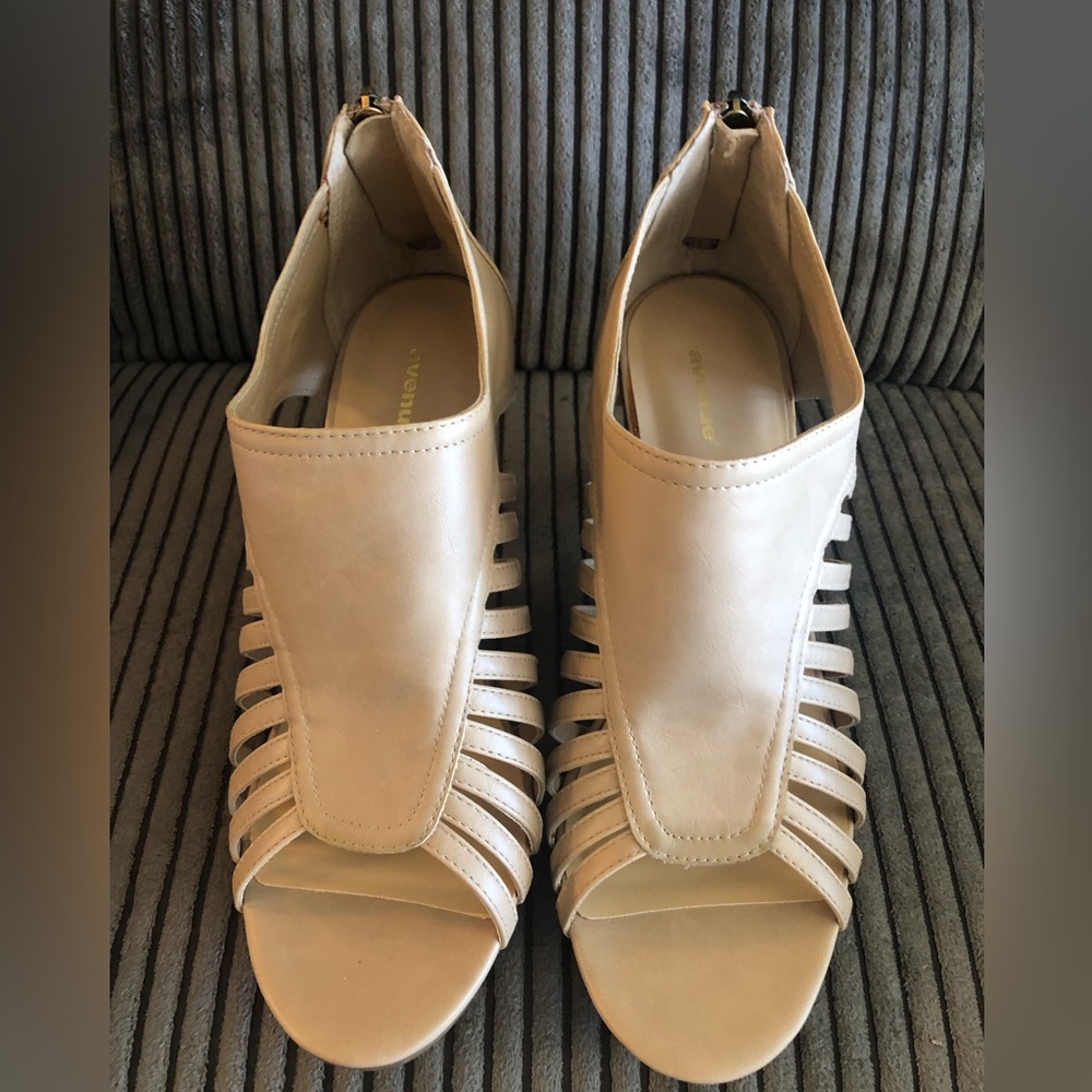 LOLITA PUMPS